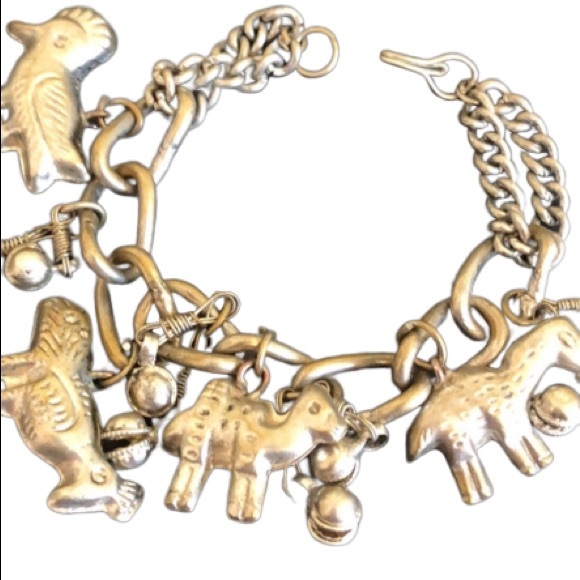 🐲CHARM BRACELET🐲 - Picture 2 of 3